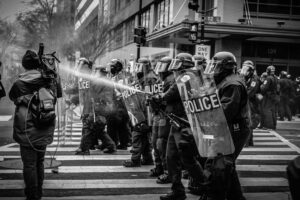 Polizei_spenser-h-IxooIwnNjCA-unsplash